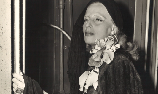 Art, mode et féminité : l’univers de Tamara de Lempicka